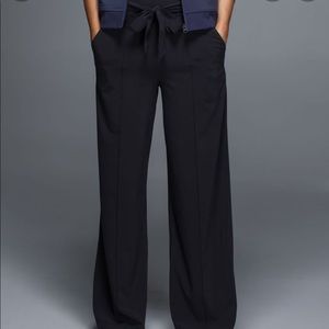 Lululemon noir pant